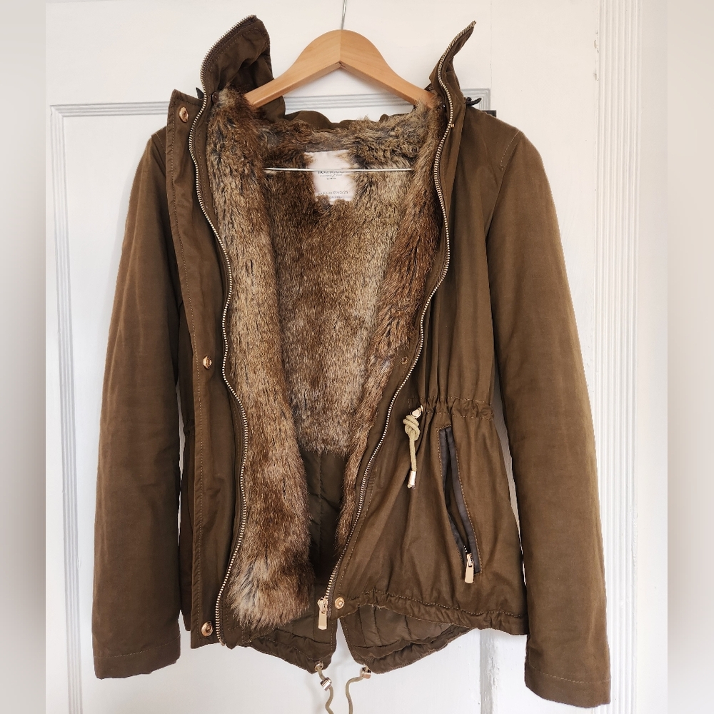 ZARA faux fur khaki short anorak parka jacket coat in size XS